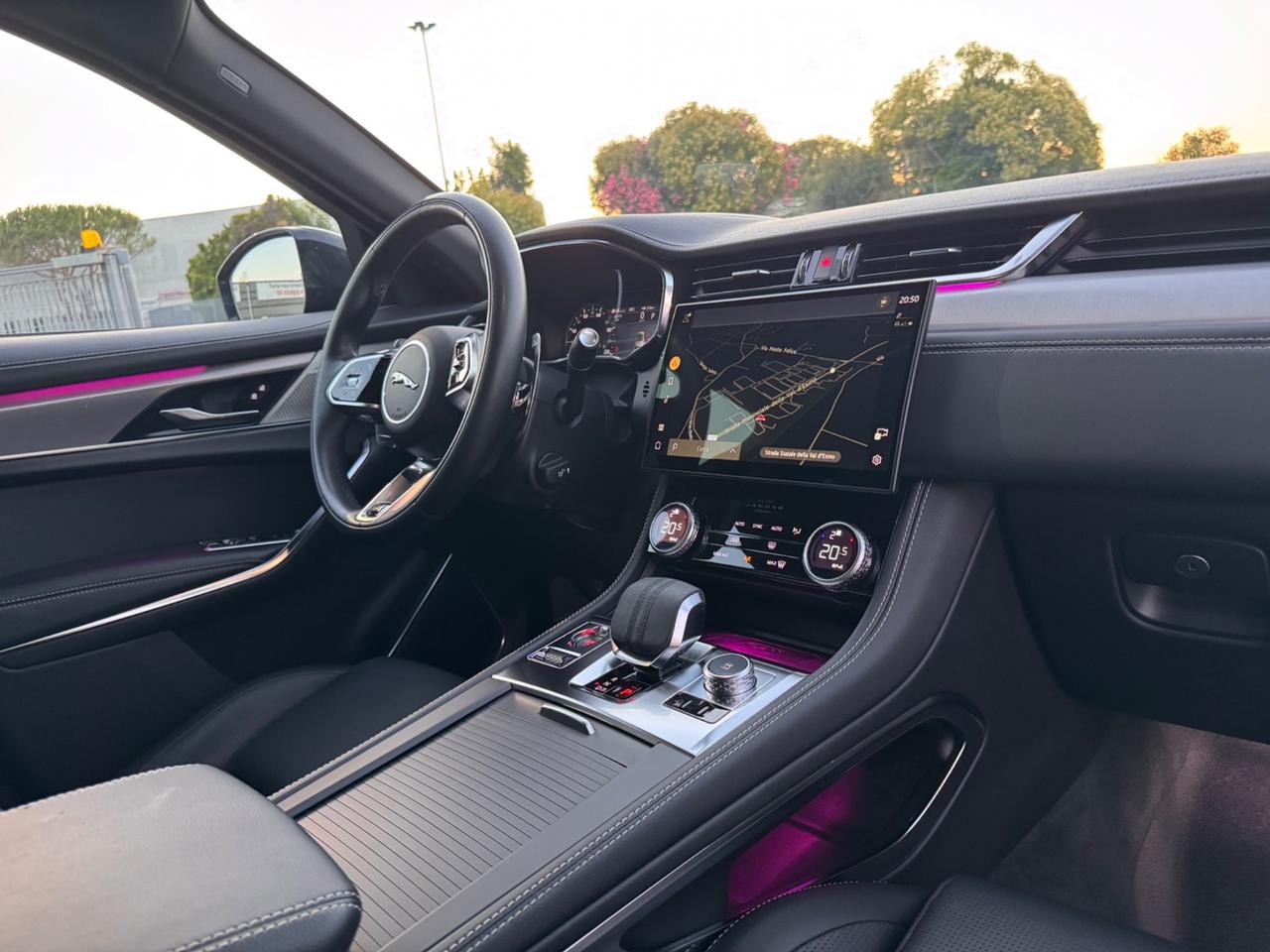 Jaguar F-Pace 2.0 D 163 CV AWD aut. R-Dynamic SE