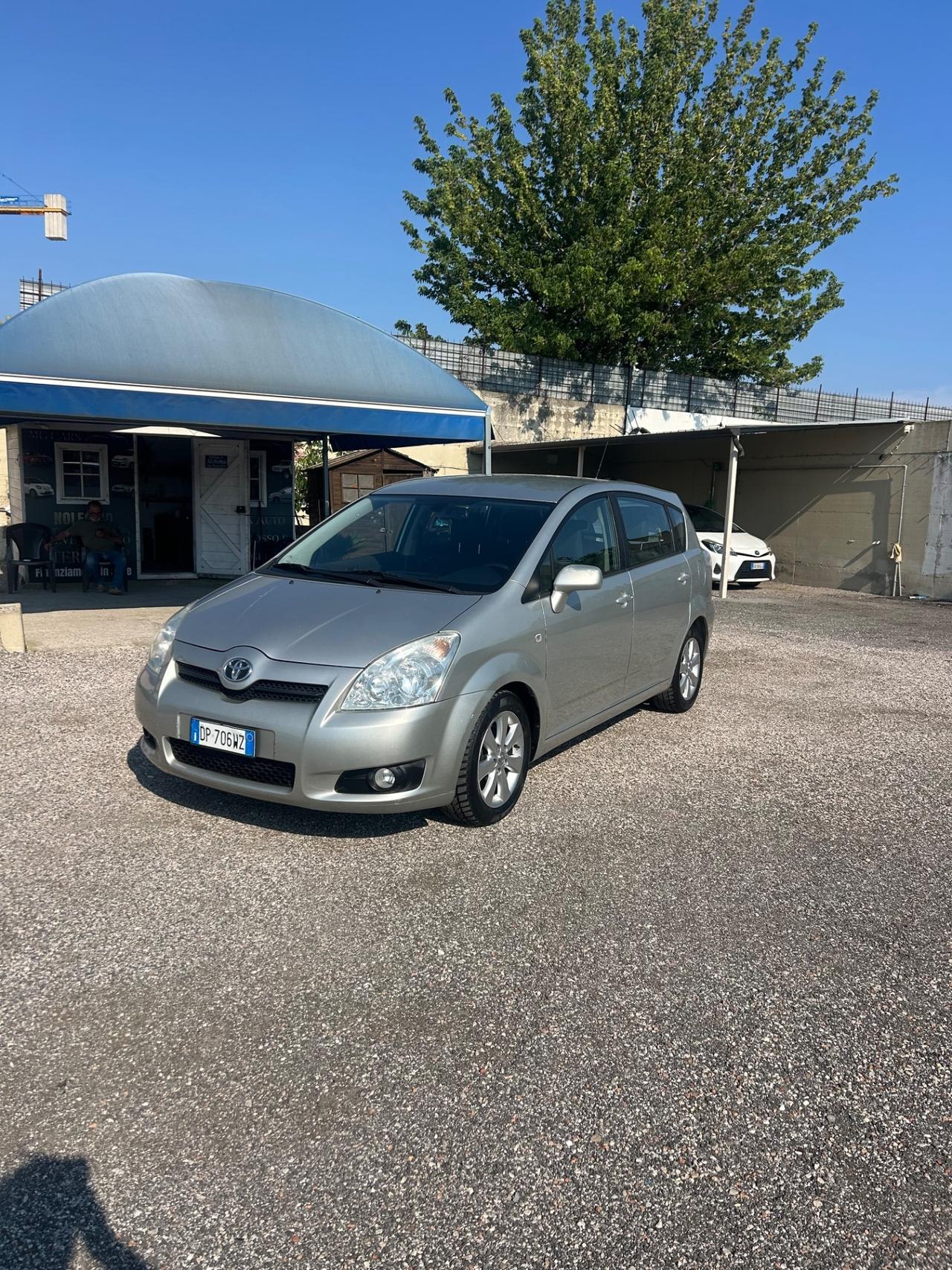 Toyota Corolla Verso 2.2 16V D-4D DPF Luna 7pti