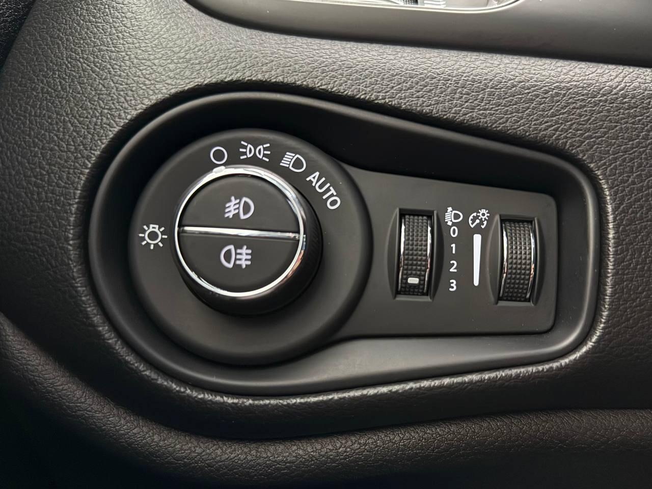 Jeep Renegade 1.6 Mjt 130 CV Limited Sport