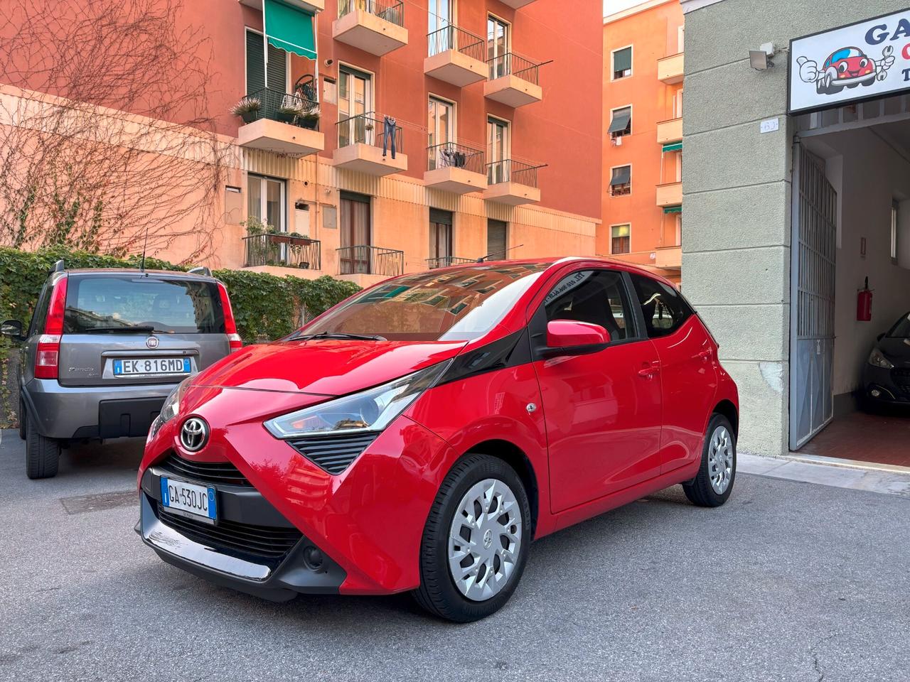 Toyota Aygo Connect 1.0 VVT-i 72 CV x-clusiv PREZZO REALE