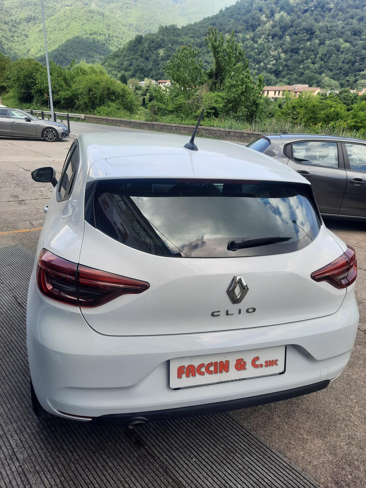 Renault Clio SCe 65 CV 5 porte Business