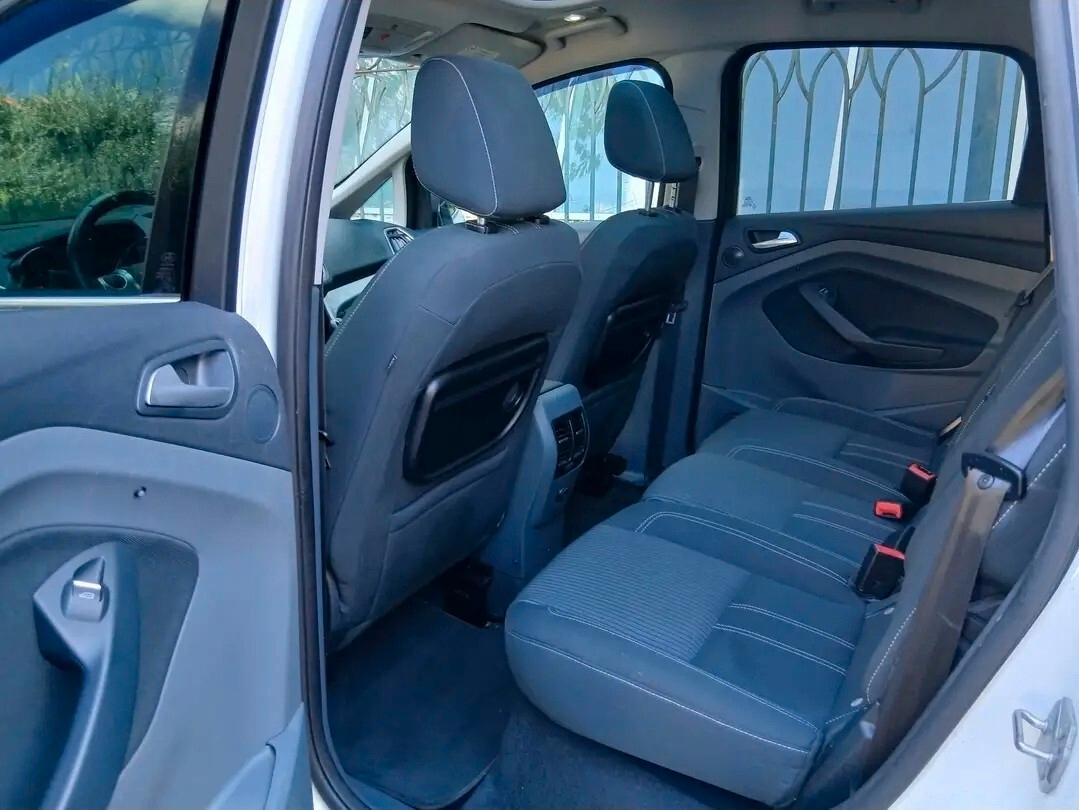 IN ARRIVO - Cmax 1.6 TDCi 115CV Titanium TETTO