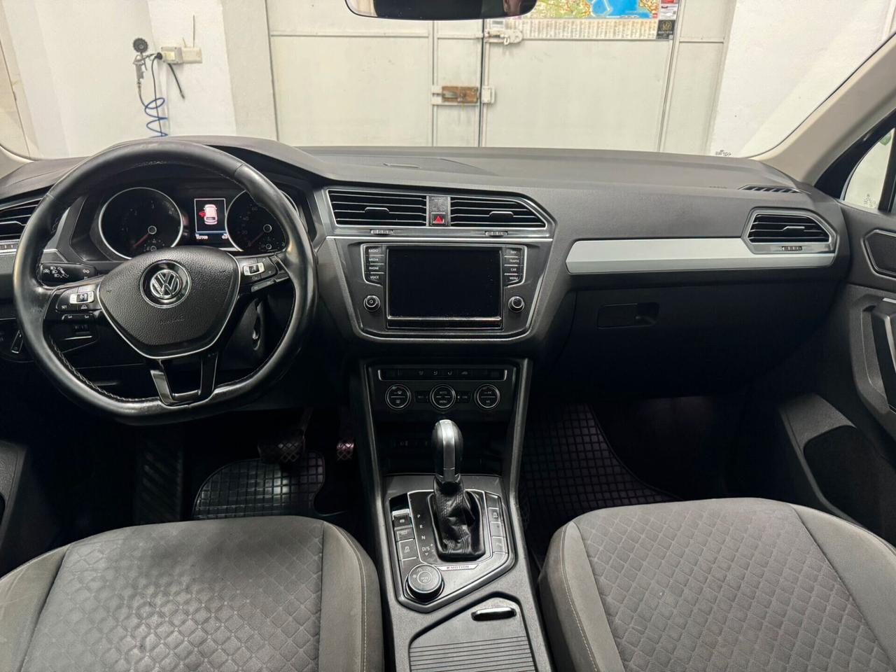 Volkswagen Tiguan 2.0 TDI SCR DSG 4MOTION Business BMT