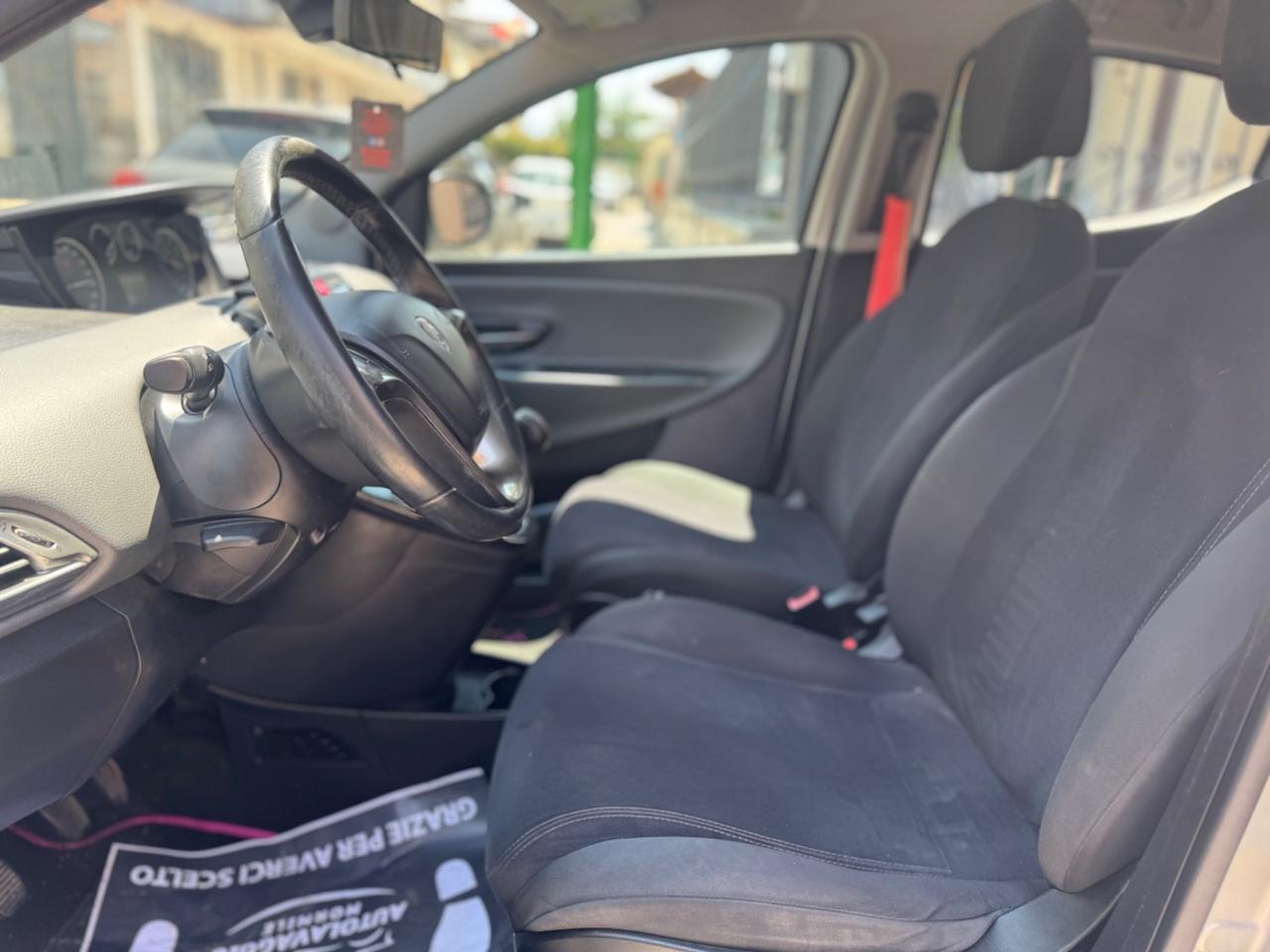 Lancia Ypsilon 1.2 69 CV 5 porte GPL Ecochic Gold
