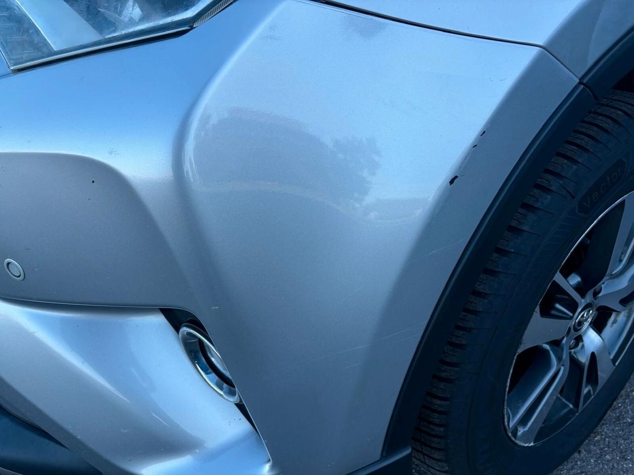 Toyota RAV 4 NEOPANTENTATO RAV4 2.0 D-4D 2WD Business