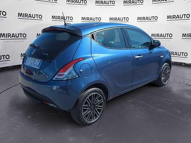 Lancia Ypsilon 1.0 FireFly 70cv Hybrid Silver Plus