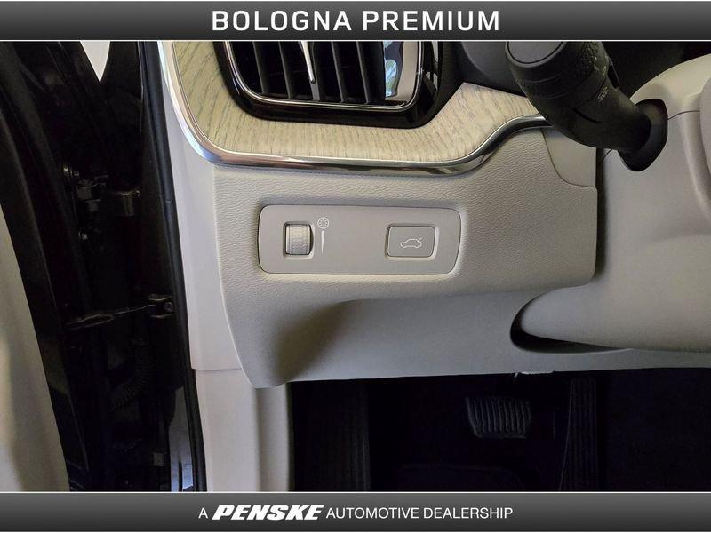 Volvo XC60 B4 (d) AWD Geartronic Inscription
