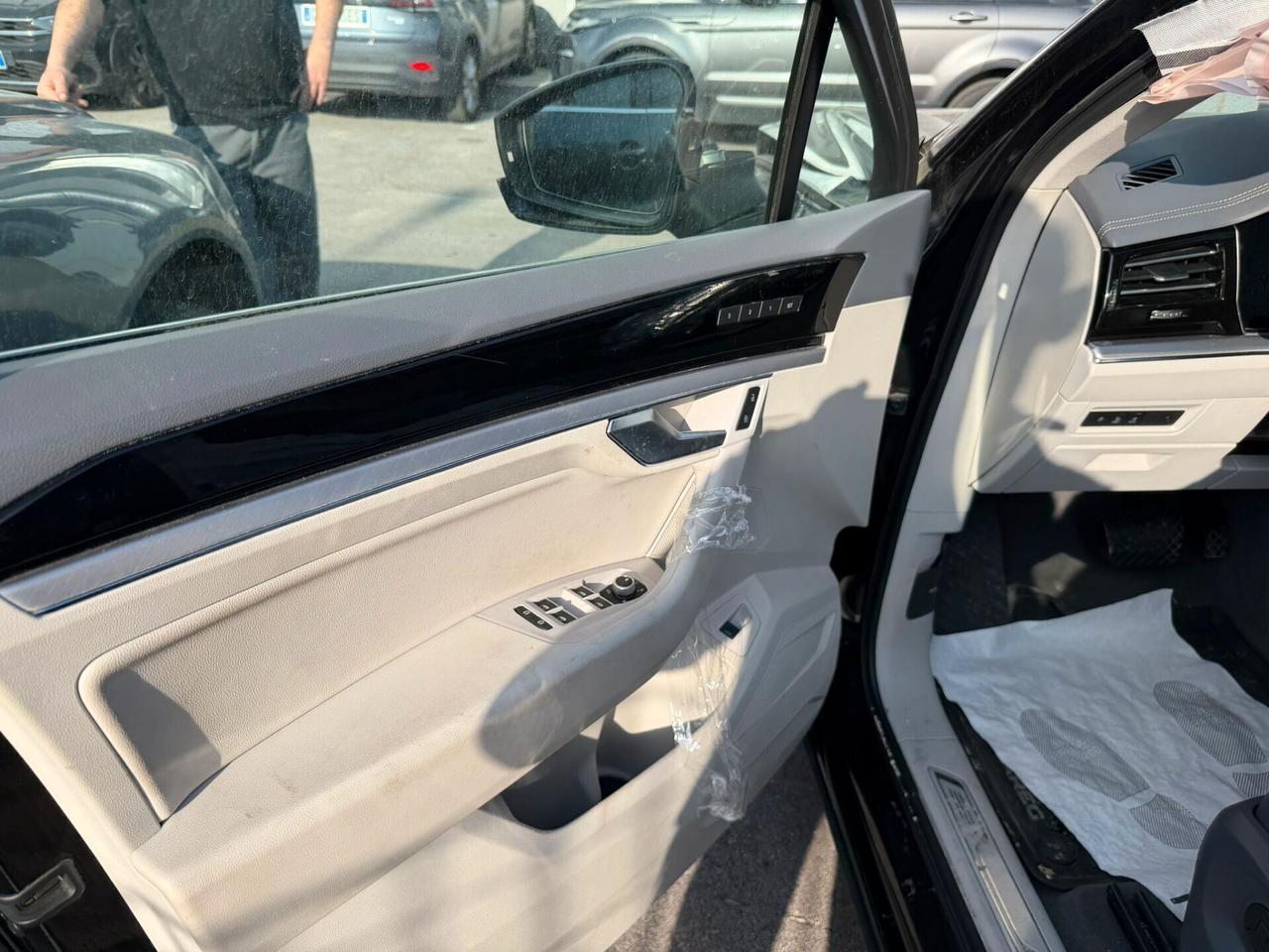 Volkswagen Touareg 3.0 V6 TDI SCR Advanced