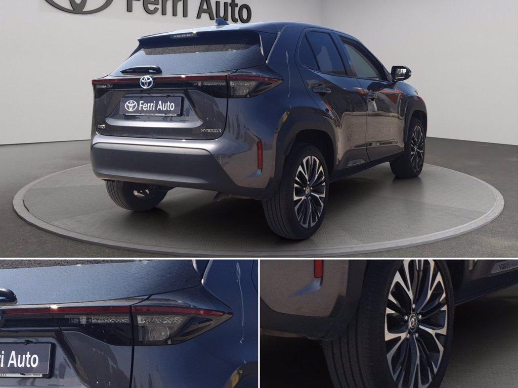 TOYOTA Yaris cross 1.5h lounge awd-i 116cv e-cvt del 2021