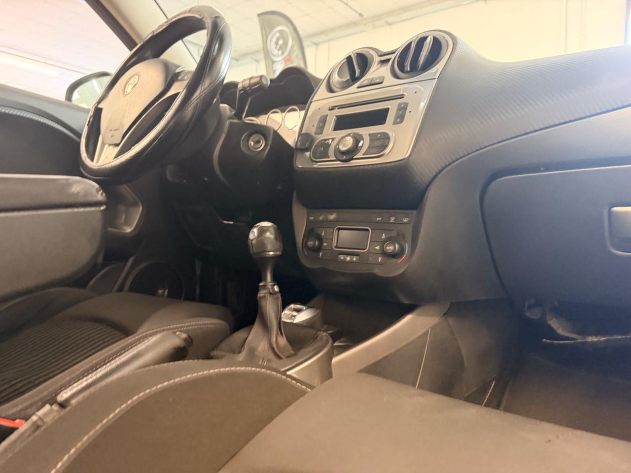 Alfa Romeo MiTo 1.3 JTDm-2 95 CV S&S Distinctive Sport Pack