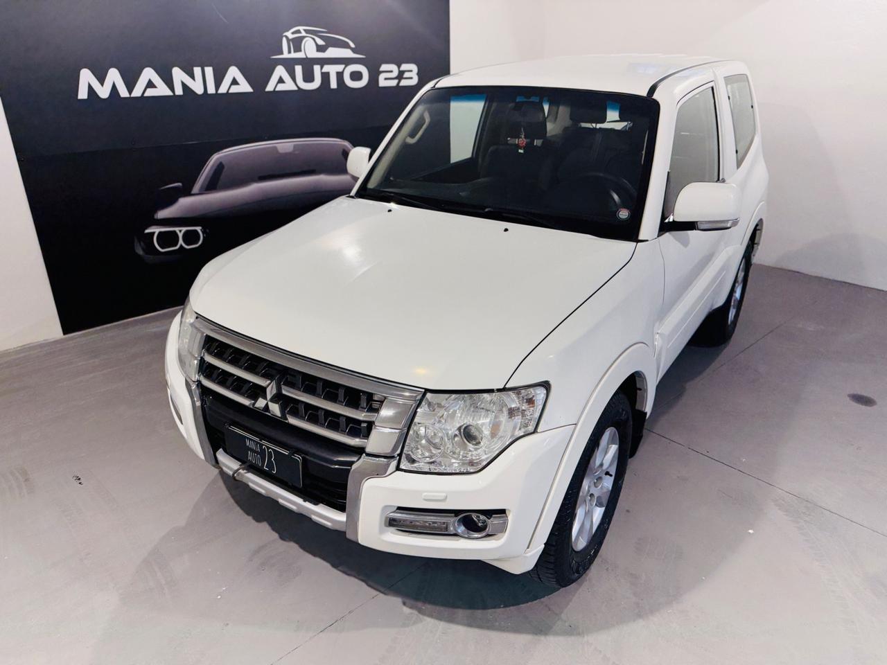 Mitsubishi Pajero 3.2 DI-D 16V aut. 3p.*VERRICELLO*GANCIO TRAINO*AUTOMATICA*