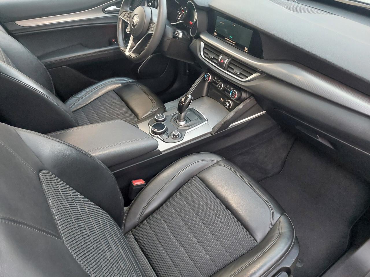 Alfa Romeo Stelvio 2.2 AT8 Q4 Executive *KM CERT