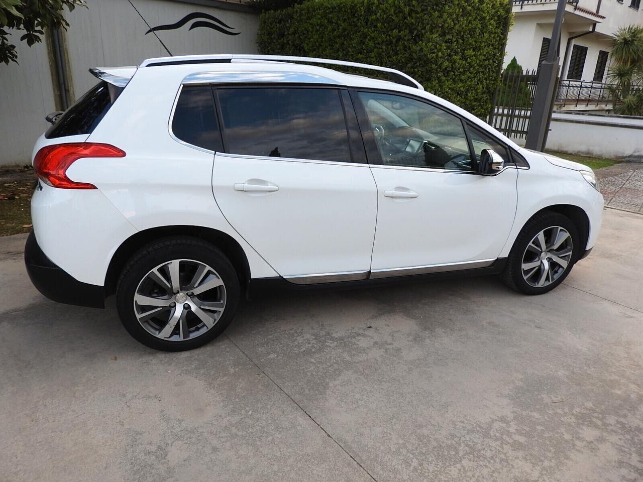 Peugeot 2008 1.6 e-HDi 92 CV NEOP. NAVI