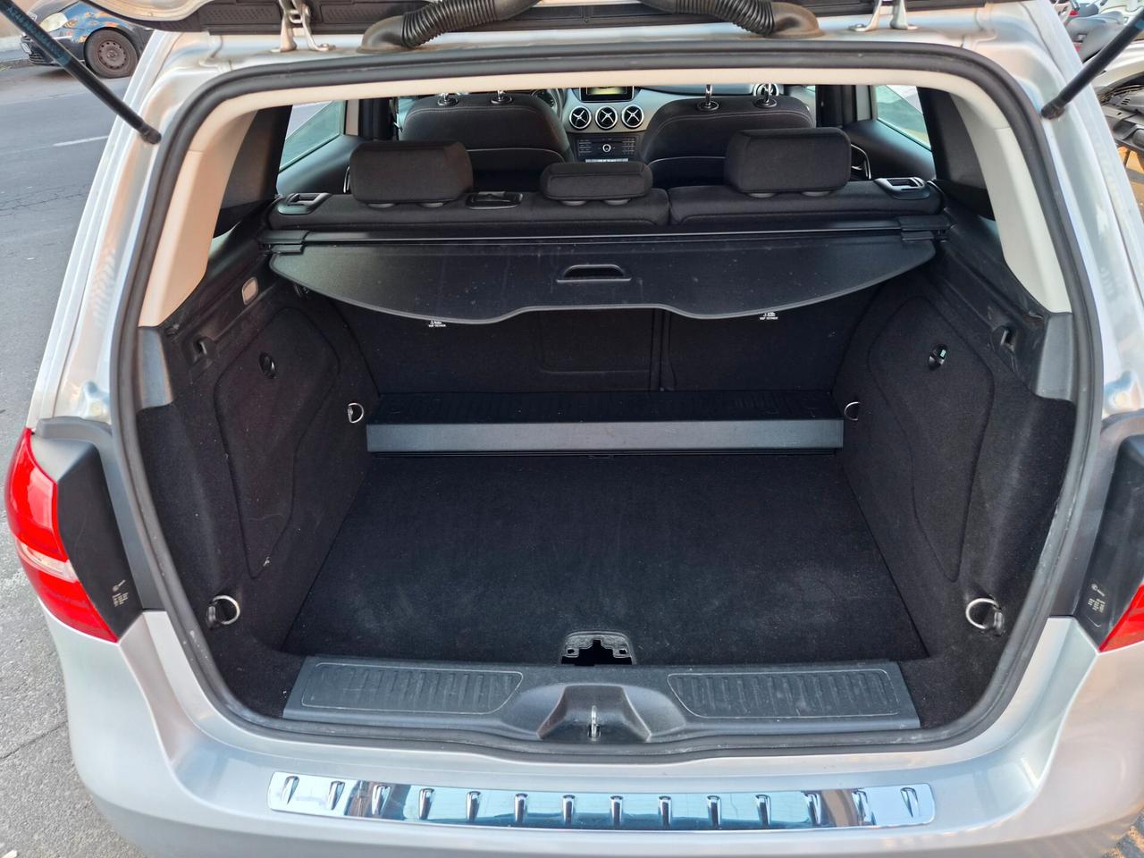 Mercedes-benz B 180 d Premium