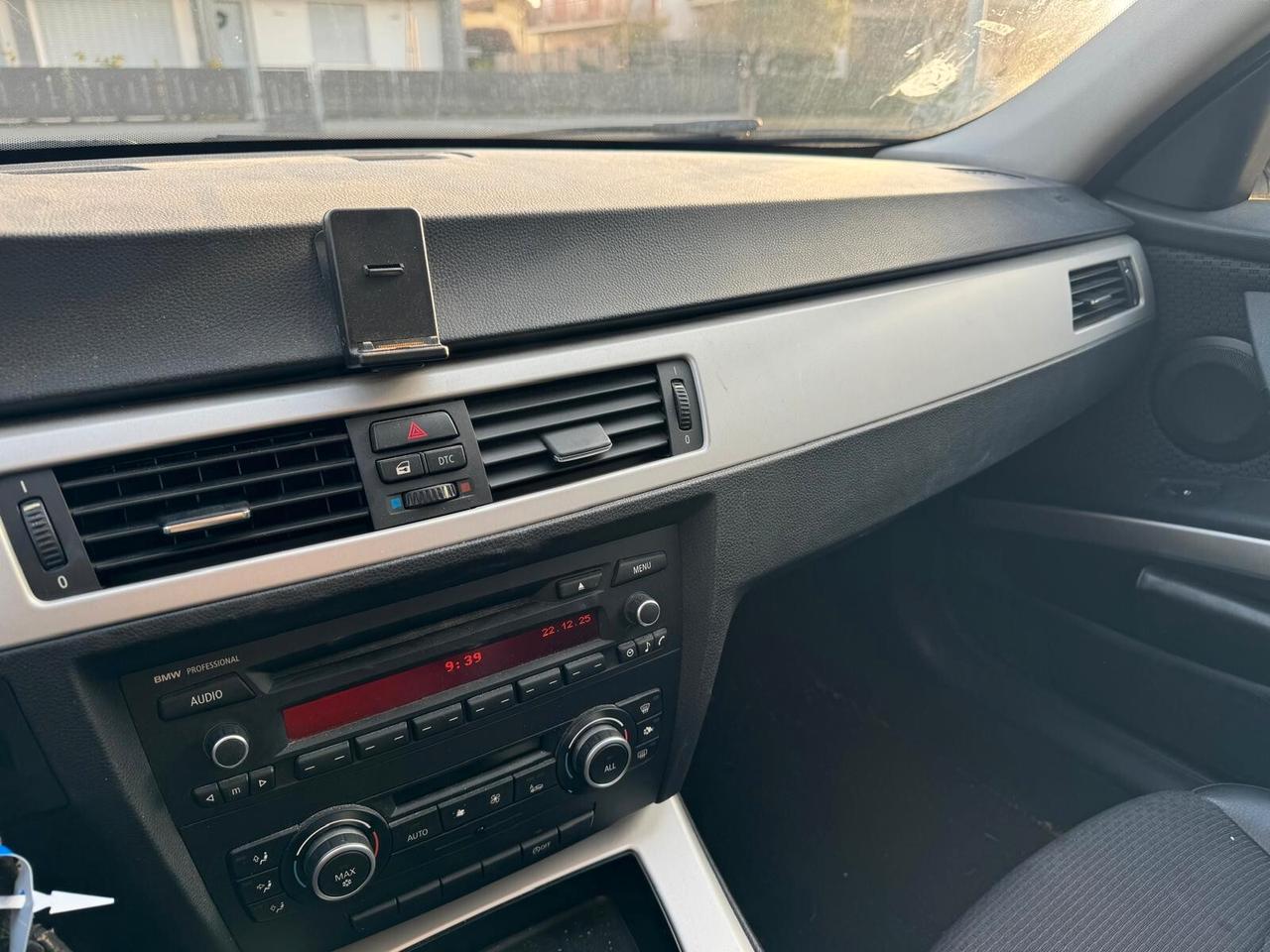 Bmw 318 318d 2.0 143CV cat Touring MSport