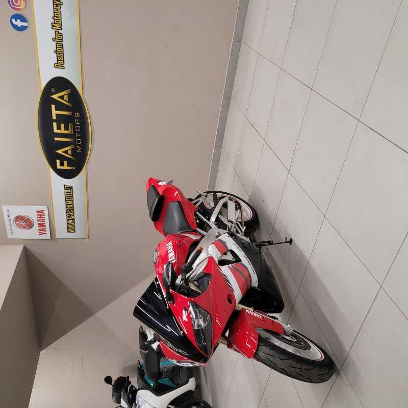 Yamaha YZF R1 - 2000