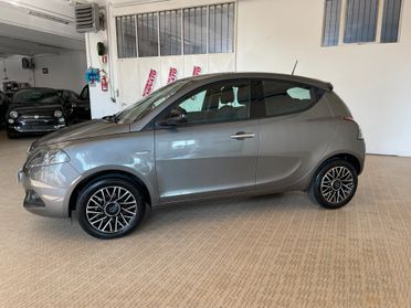 Lancia Ypsilon 1.0 Hybrid Platino 2024 Km 16000 Telecam Sensori