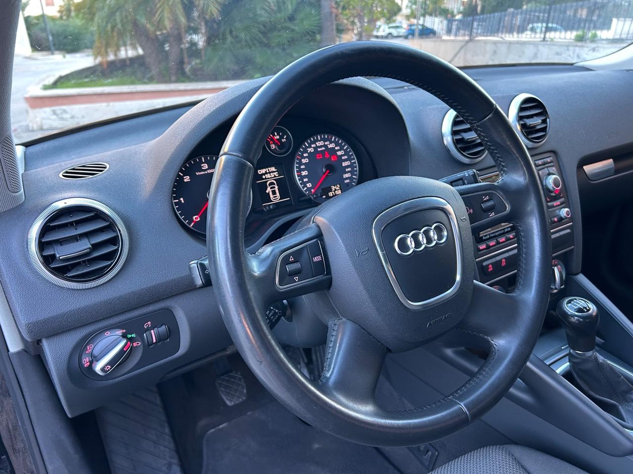 Audi A3 SPB 1.6 TDI Ambition ideale per neopatentati