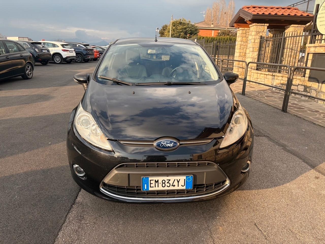 Ford Fiesta Ikon 1.4 TDCi 70CV 5 porte