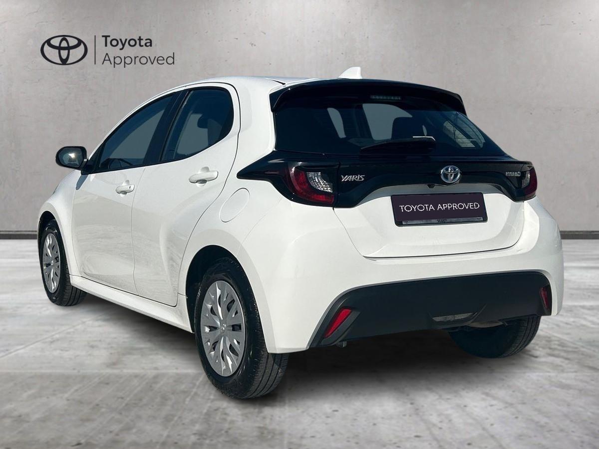 TOYOTA Yaris IV 2020 - Yaris 1.5h Active