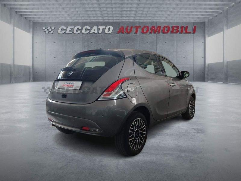 Lancia Ypsilon Ypsilon 1.0 firefly hybrid Platino s&s 70cv