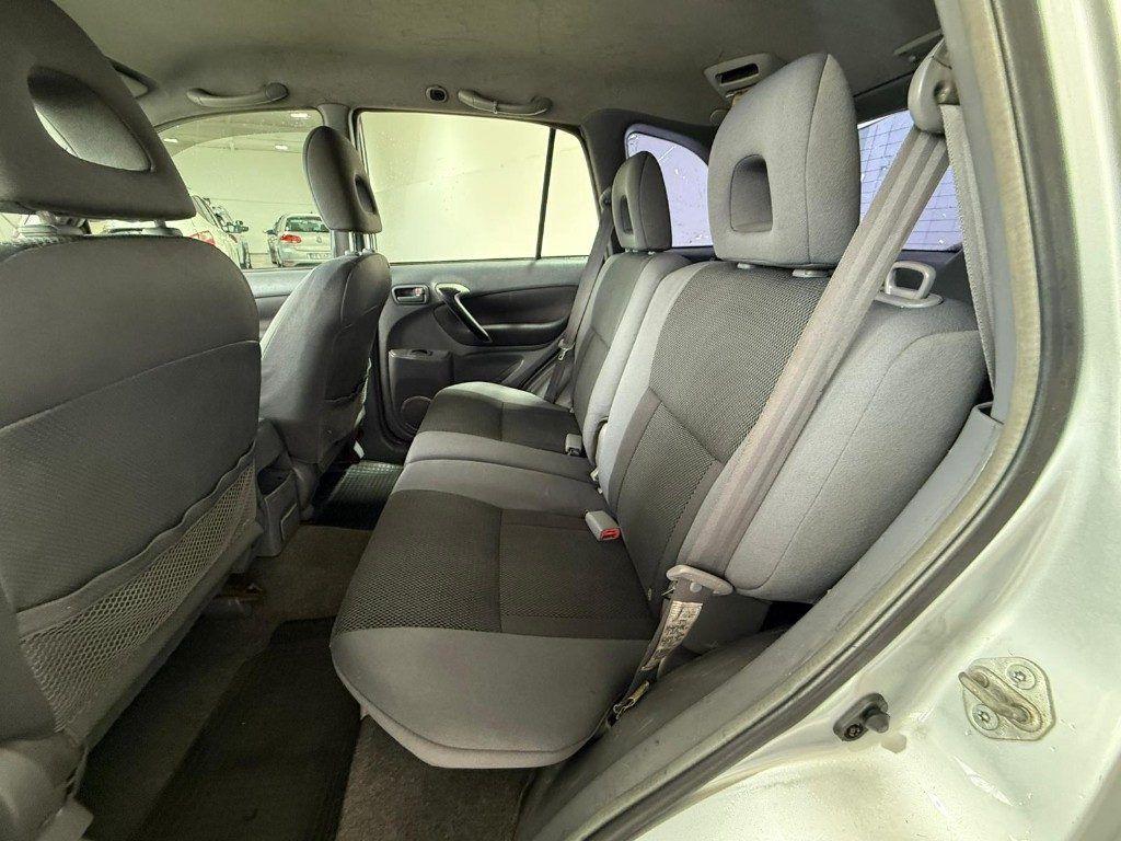 Toyota RAV 4 RAV4 2.0 Tdi D-4D cat 5 porte PROBLEMA POMPA GASOL