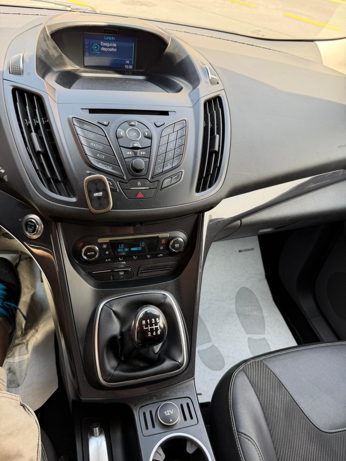 Ford Kuga 2.0 TDCI 140 CV Titanium