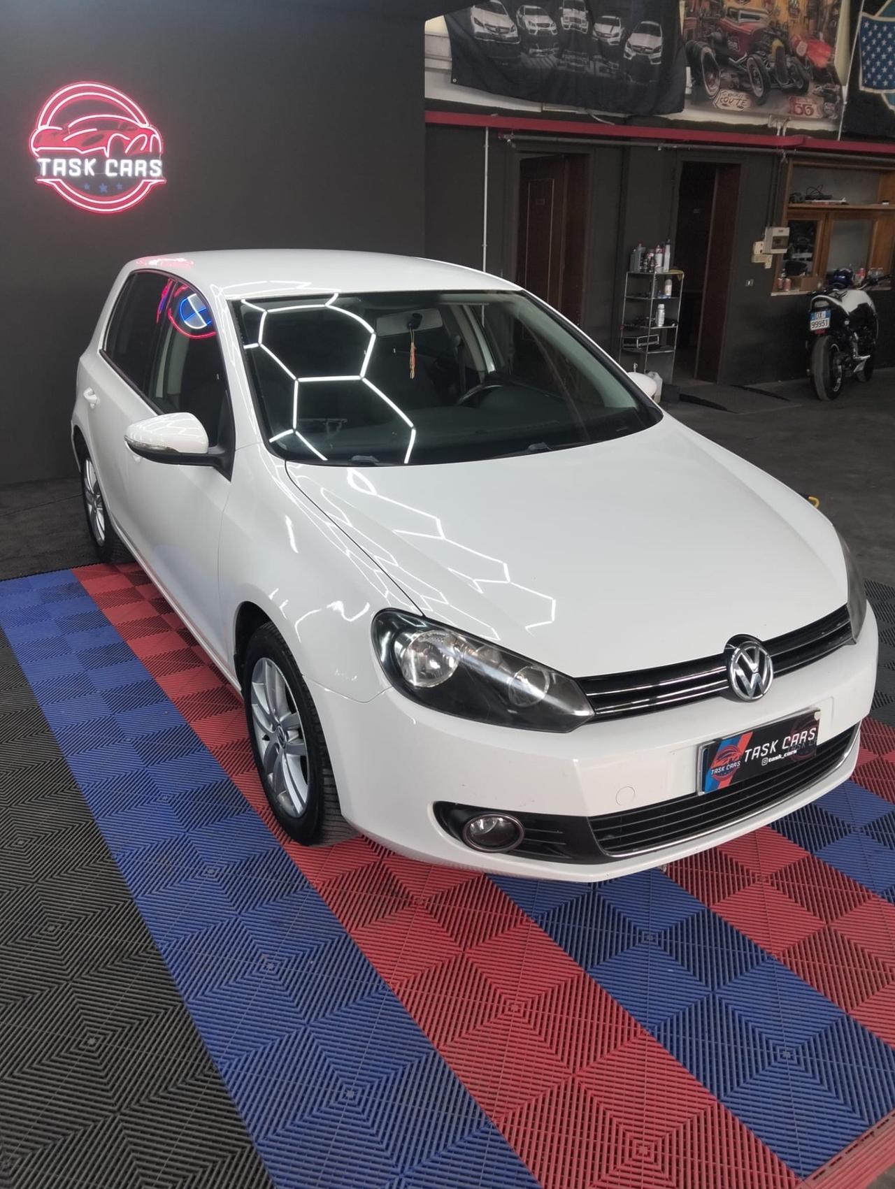 Volkswagen Golf 2.0 TDI 140CV DPF DSG 5p. Highline