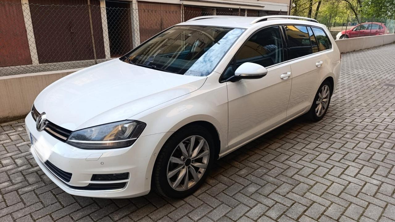 Volkswagen Golf Business 2.0 TDI DSG 5p. Highline BlueMotion Tech.