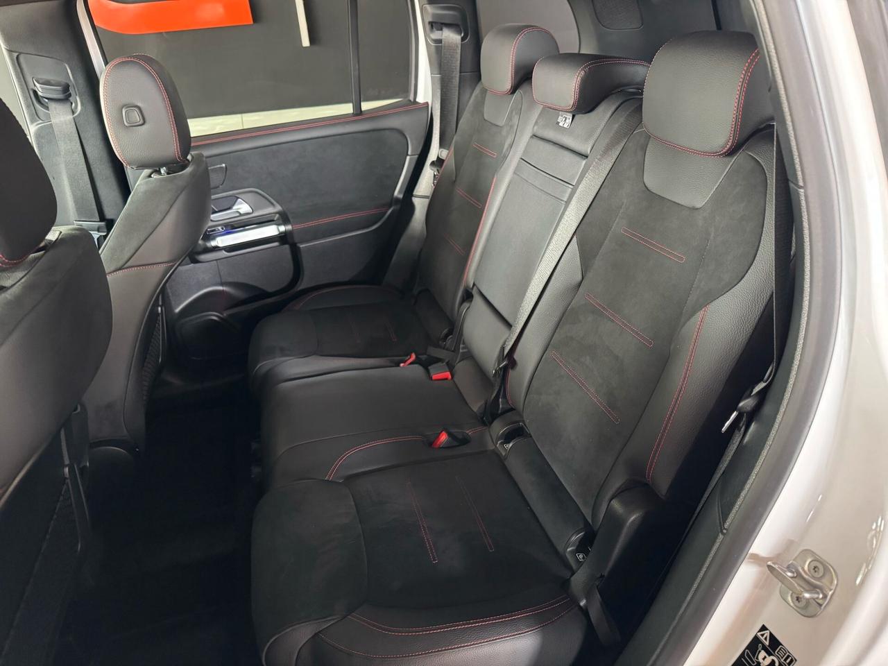 Mercedes-Benz GLB 200 d AMG 4matic