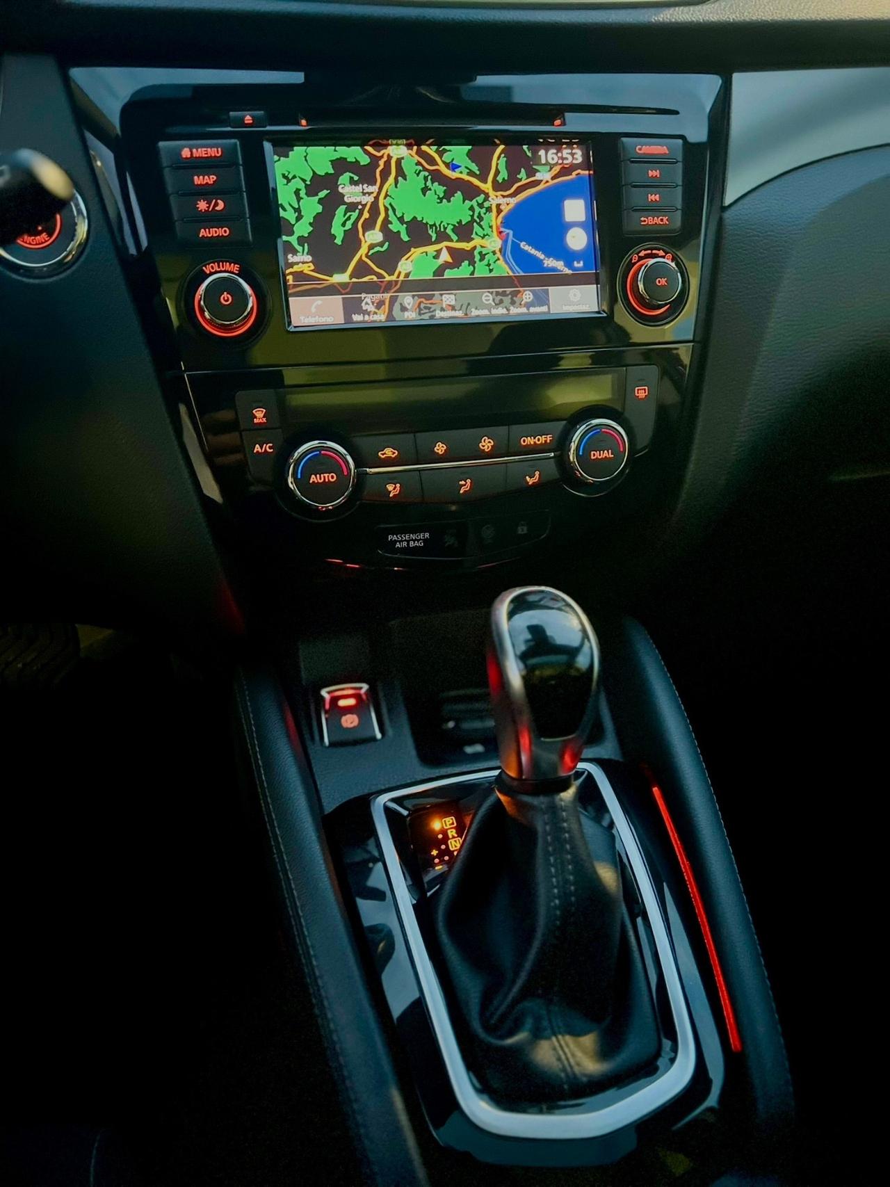 Nissan Qashqai 1.5 dCi Cambio Automatico Tekna Acc.Permute