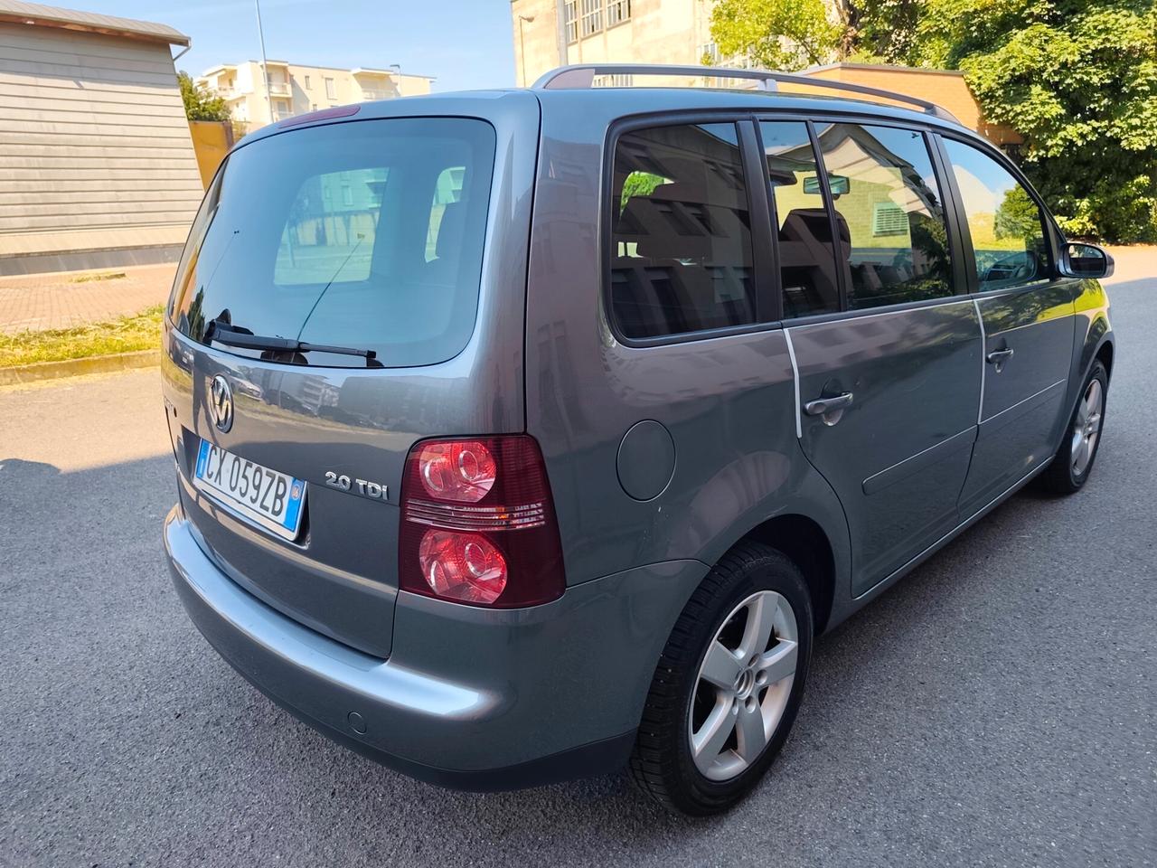 Volkswagen Touran 2.0 16V TDI Highline cinghia fatta