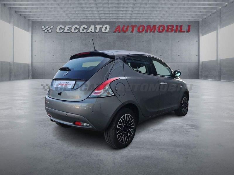 Lancia Ypsilon Ypsilon 1.0 firefly hybrid Platino s&s 70cv