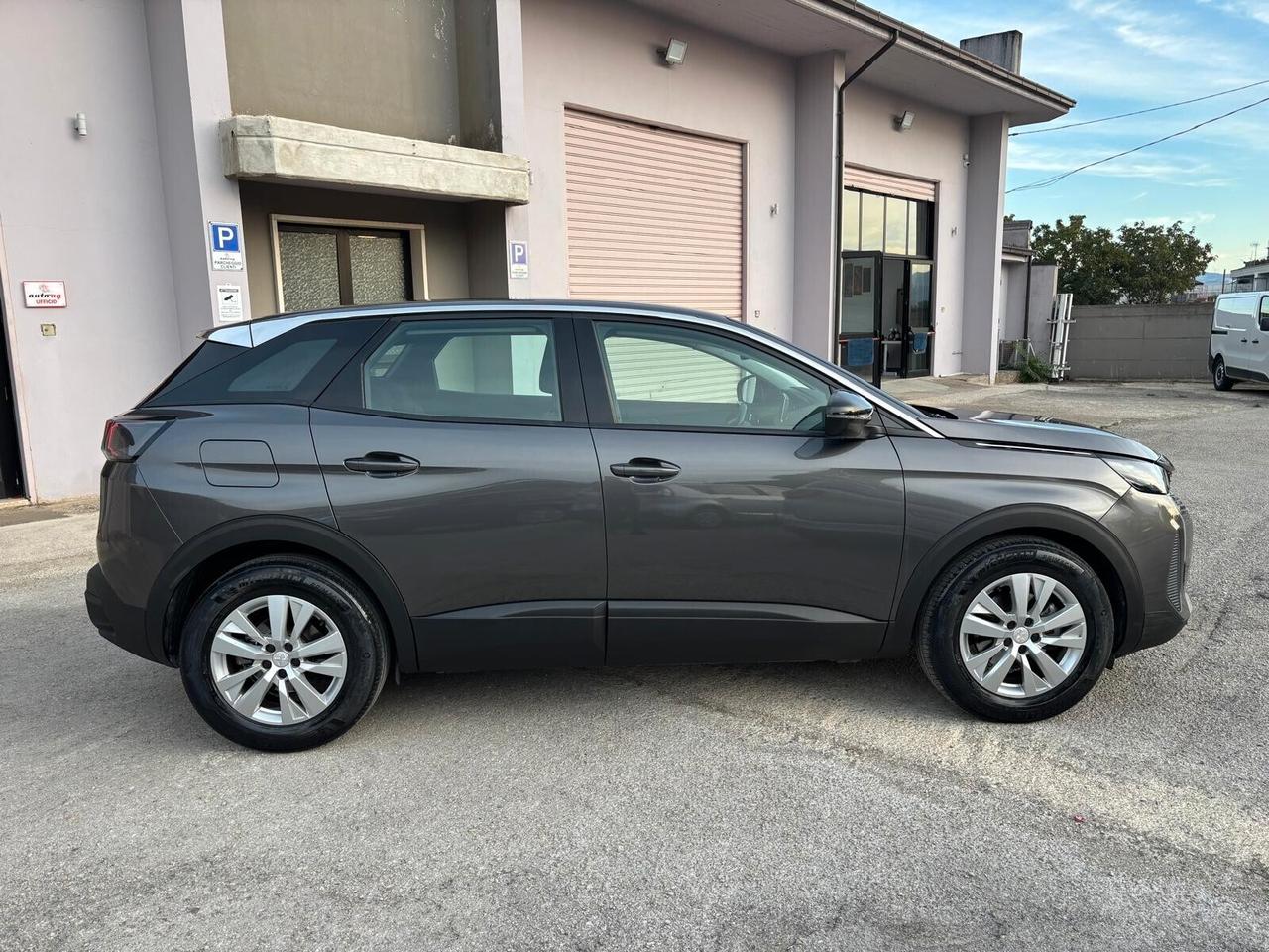 Peugeot 3008 BlueHDi 130 S&S Active Pack 04/2022
