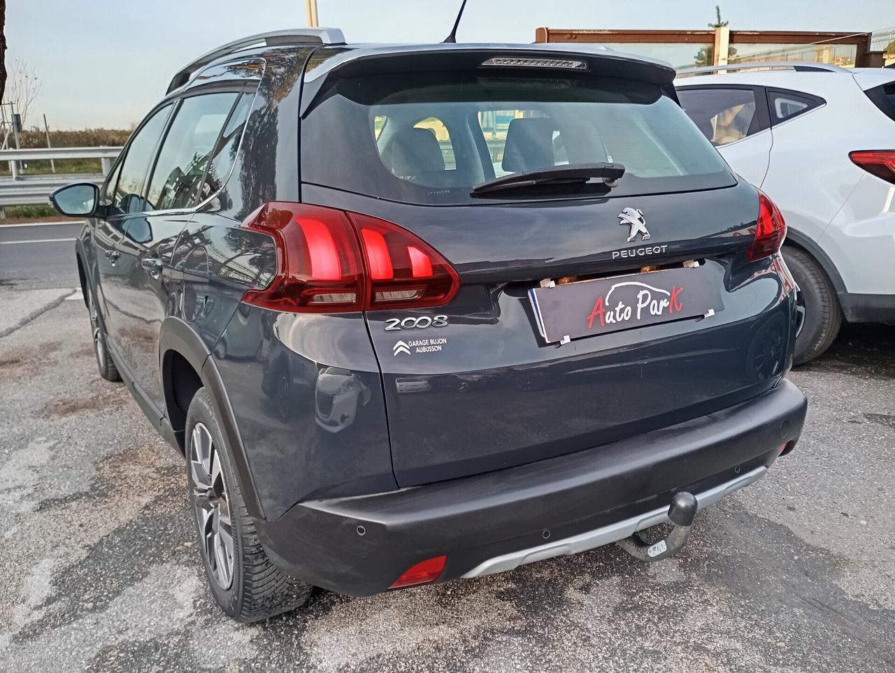 Peugeot 2008 1.2 PureTech Turbo 110CV Allure