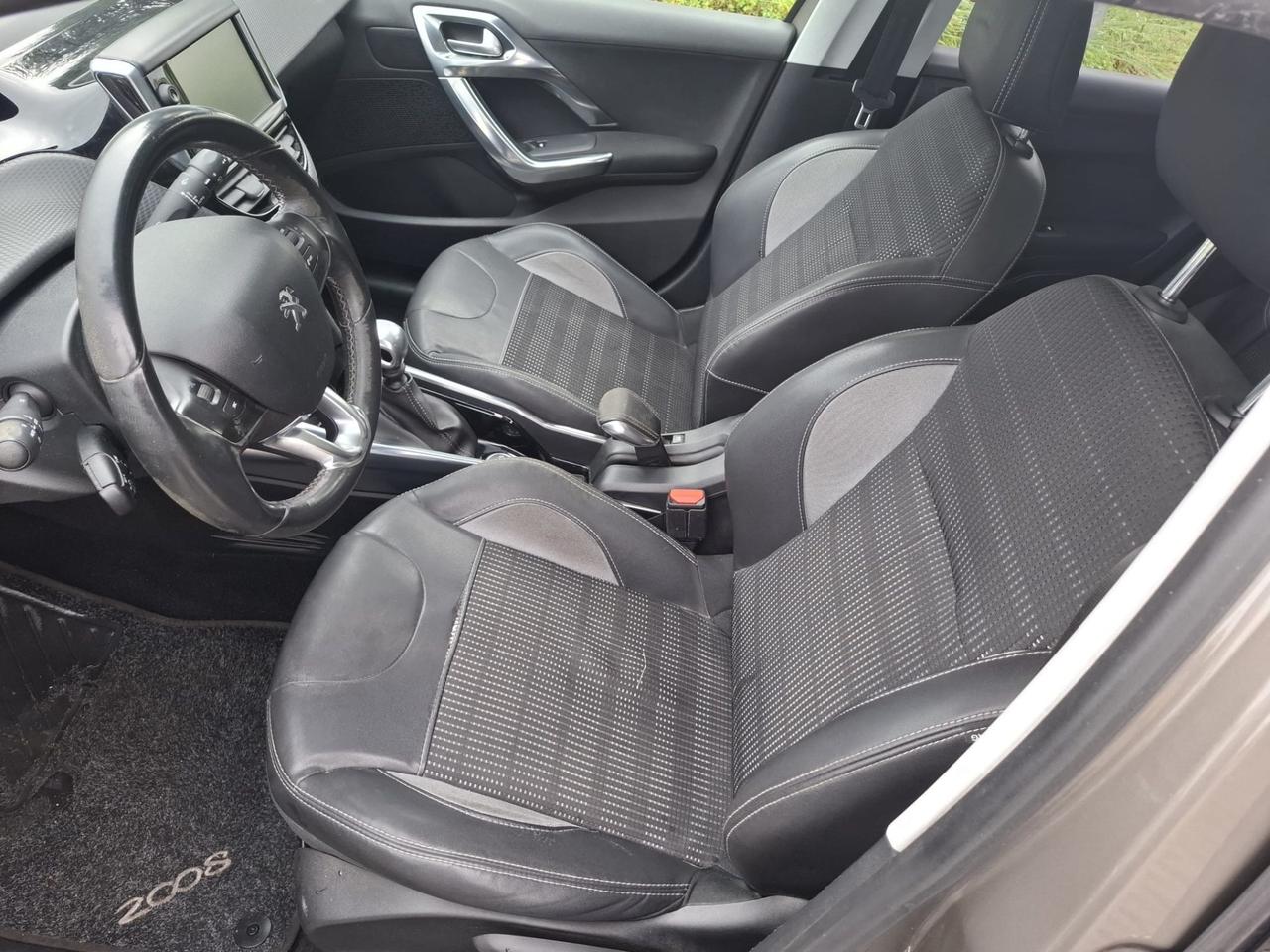 Peugeot 2008 1.6 e-HDi 115 CV Stop&Start Allure