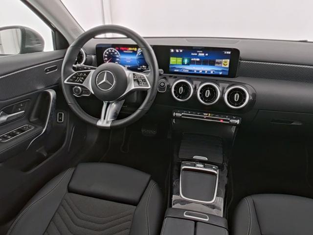 MERCEDES-BENZ A 250 e hybrid EQ Progressive Advanced