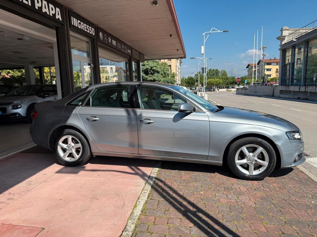 Audi A4 1.8 TFSI 120 CV Ambiente