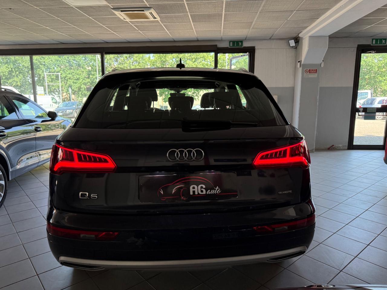 Audi Q5 50 TFSI e quattro S tronic Business Design