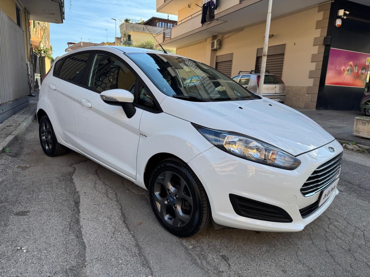 Ford Fiesta 1.4 5 porte GPL Business