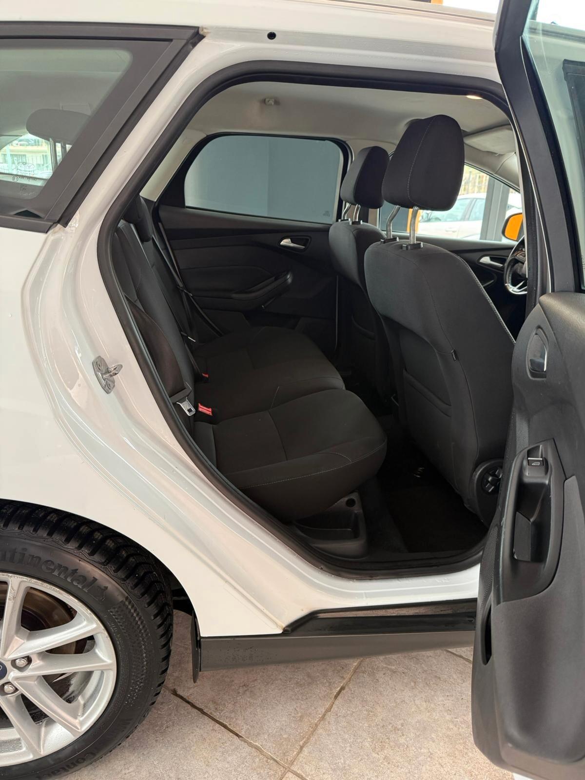 Ford Focus 1.5 TDCi 120 CV Start&Stop Business DISTRIBUZIONE EFFETTUATA UNICO PROP