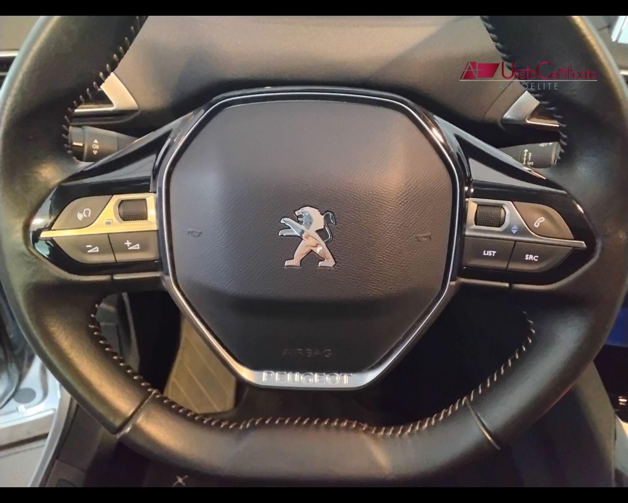 PEUGEOT 3008 BlueHDi 130 S&S Active Pack