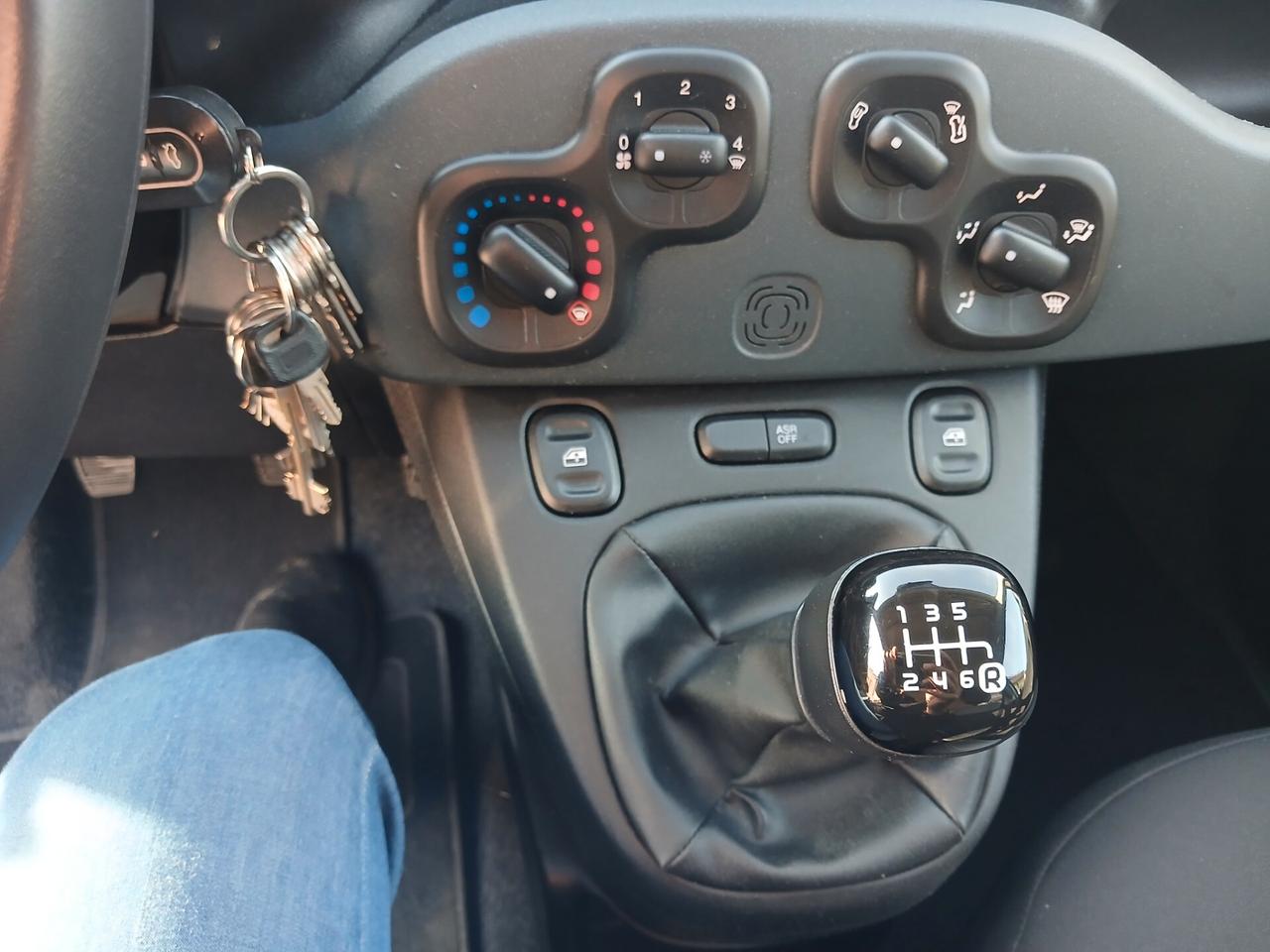auto pari al nuovo !!