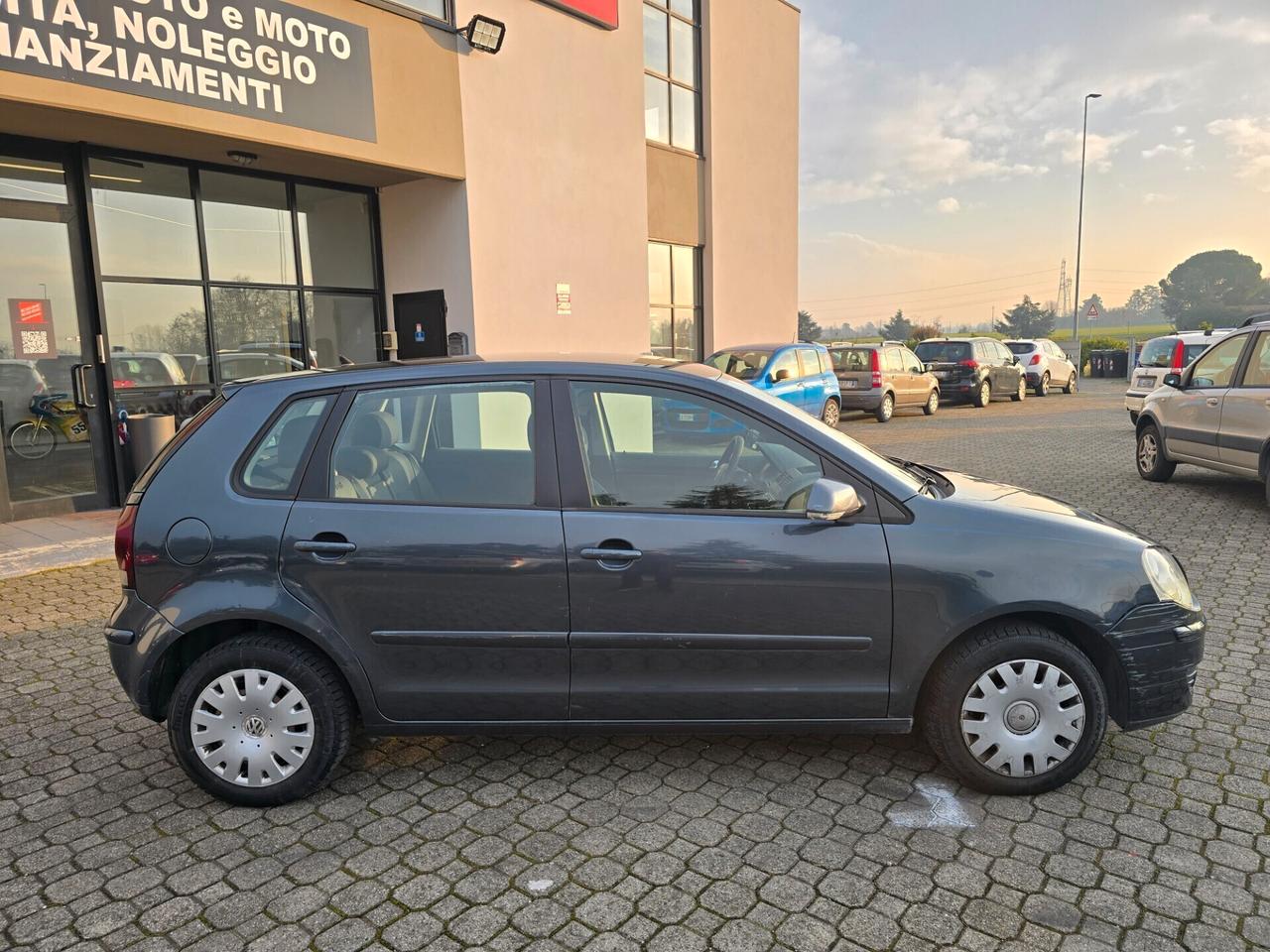 Volkswagen Polo 1.4benz - 5p.