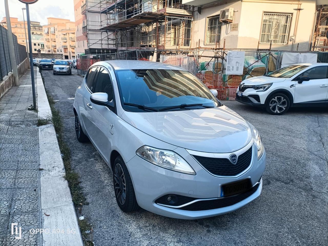 Lancia Ypsilon 1.2 69 CV 5 porte GPL Ecochic Gold