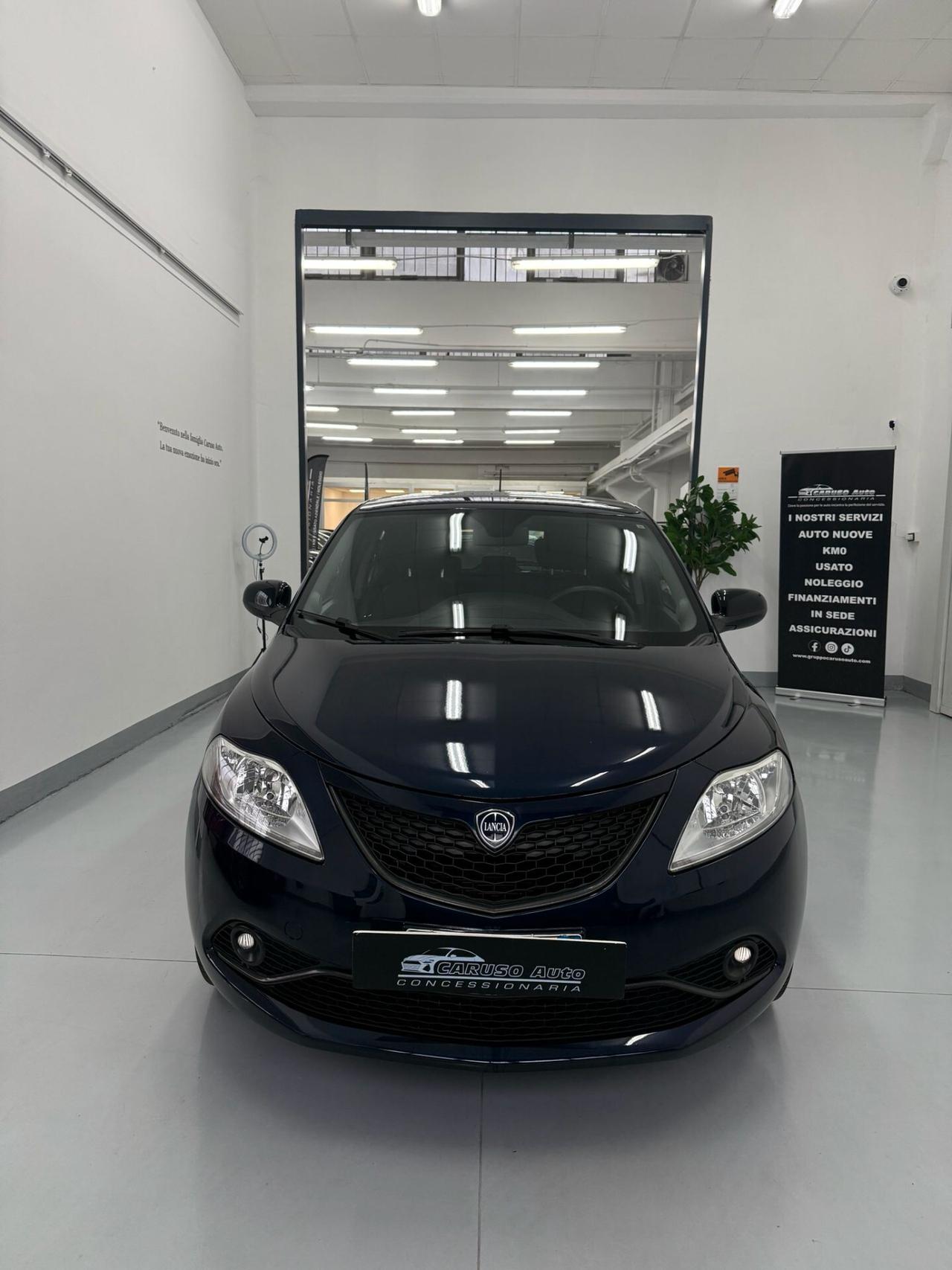 Lancia Ypsilon 1.0 FireFly 5 porte S&S Hybrid Ecochic Gold
