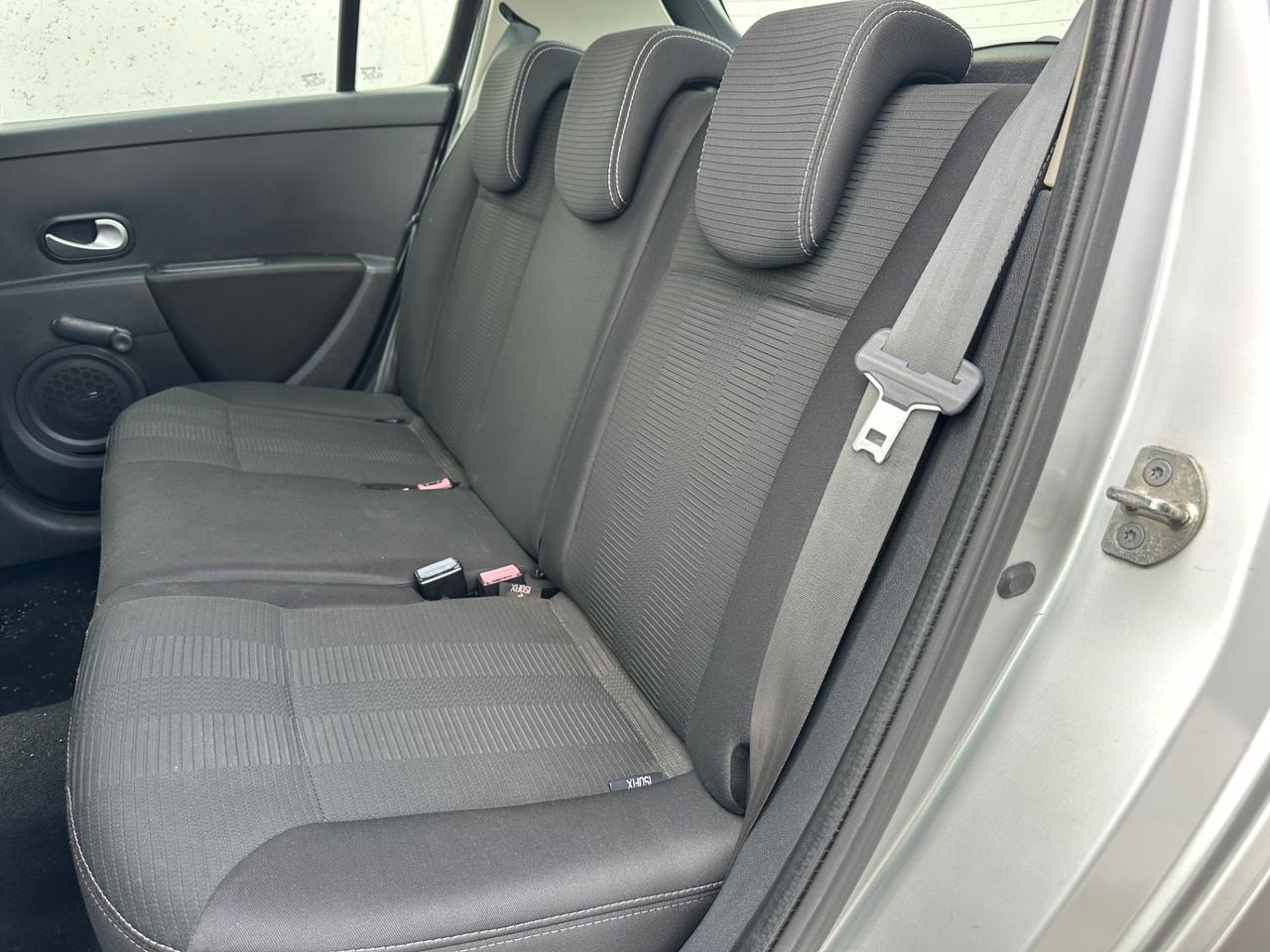 Renault Clio 1.2 16V 5 porte Luxe