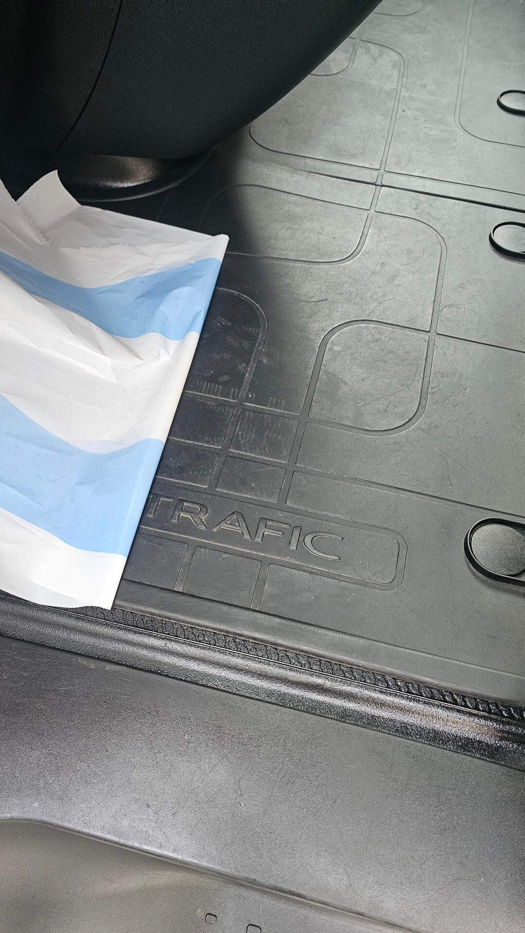 Renault Trafic T29 2.0 dCi 120CV PC-TN KOMFORT L1 H1 IVA MARGINE CARVERTICAL