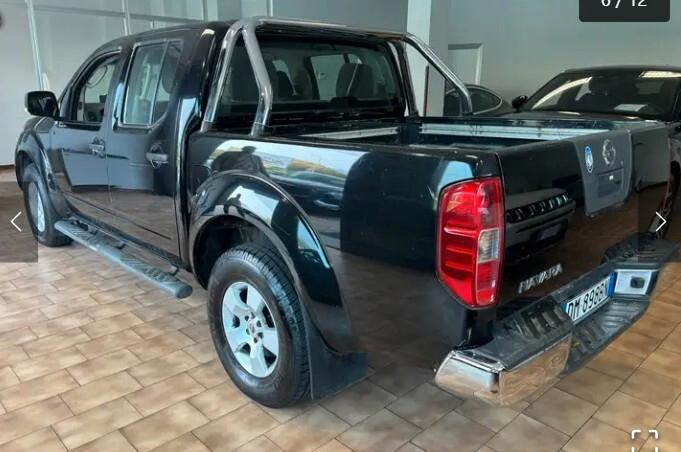 Nissan Navara 2.5 dCi 4 porte Double Cab SE 4X4
