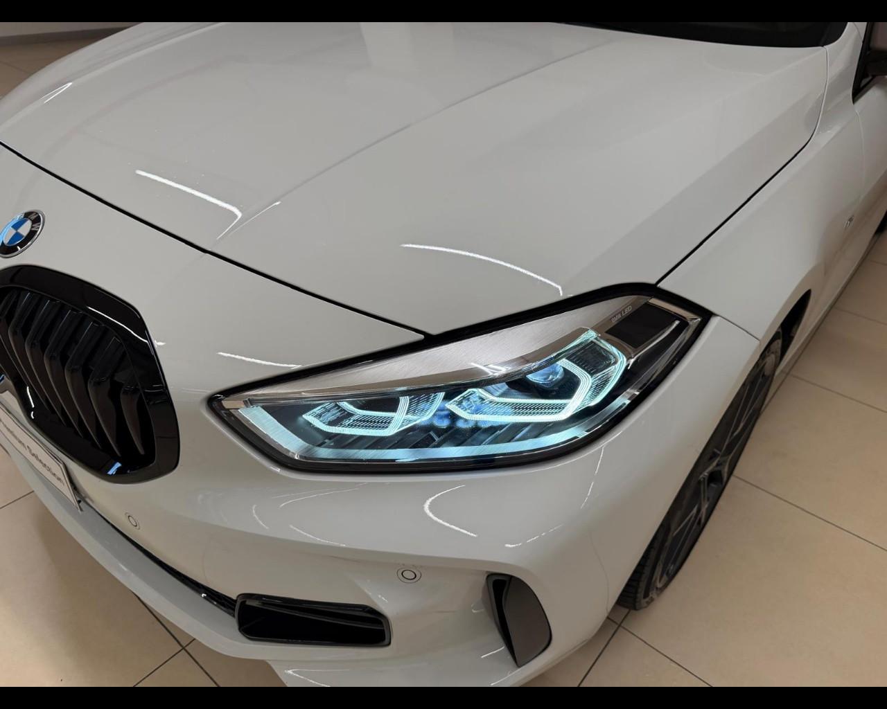 BMW Serie 1 (F40) - 118d 5p. Msport